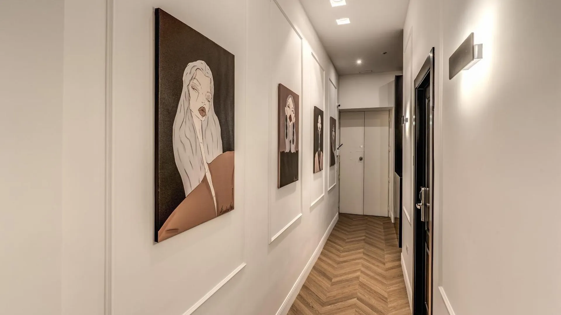 Artpartment Hotel Naples 0*,  Italy