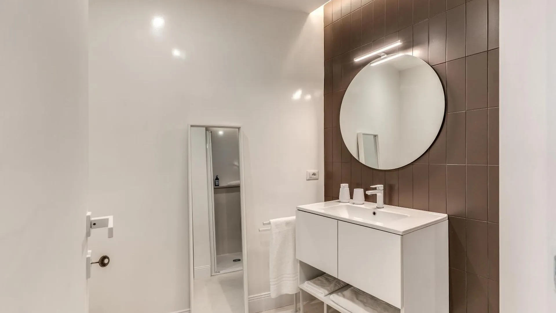 Artpartment Hotel Naples 0*,